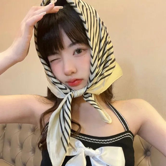 色肉毒蝎女 海报