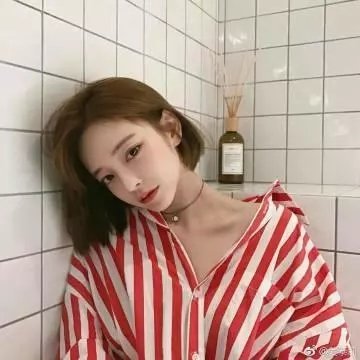 少女艾薇 海报